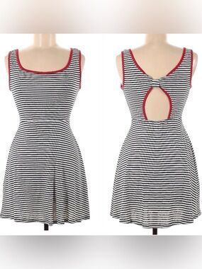 Issi Black & White Striped Mini Dress w Cutout Back, Lightweight Summer Dress M